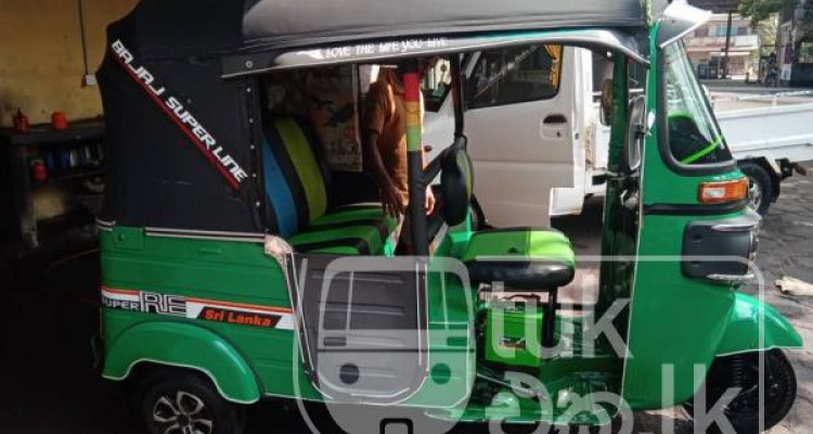 BAJAJ 2014 4 STROKE