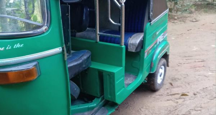 BAJAJ 2009 4 STROKE