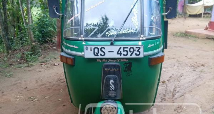 BAJAJ 2009 4 STROKE