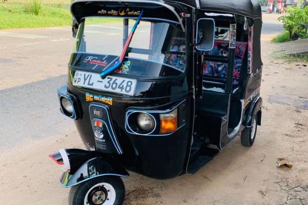 BAJAJ 2011 4 STROKE