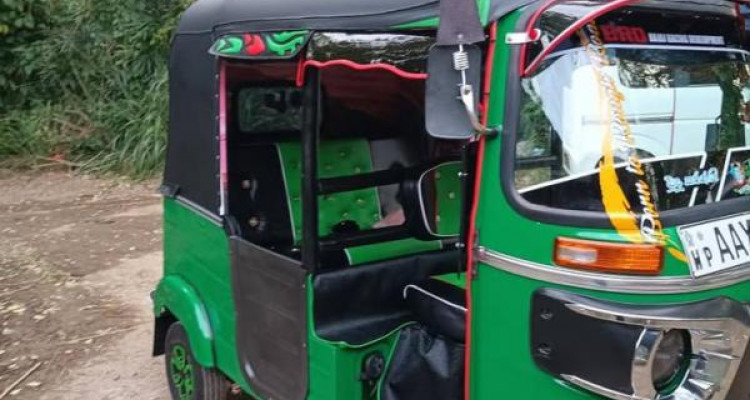 BAJAJ 2015 4 STROKE