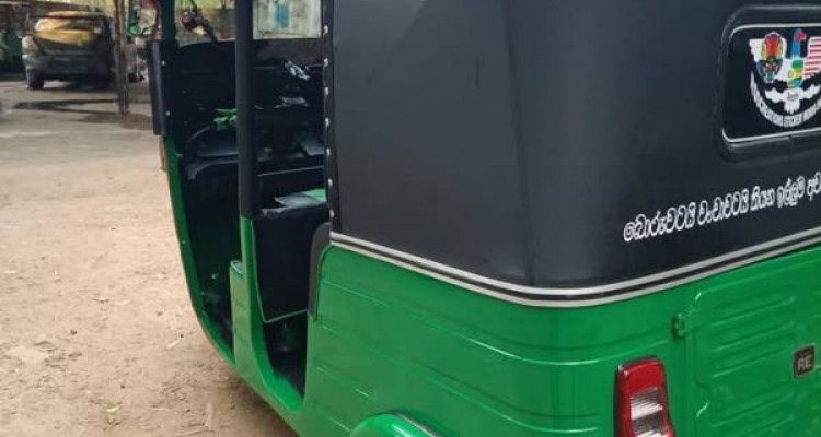 BAJAJ 2015 4 STROKE