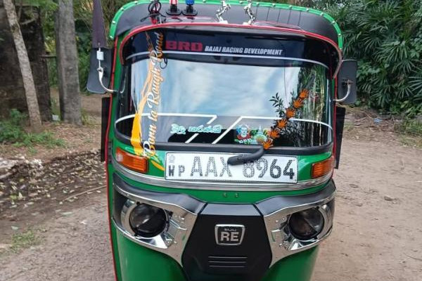 BAJAJ 2015 4 STROKE