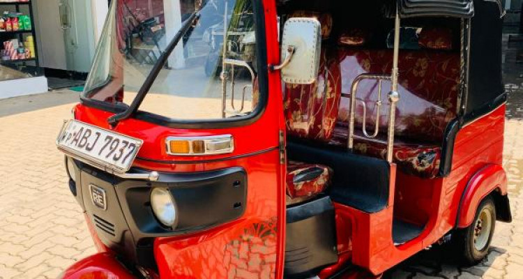 BAJAJ 2016 4 STROKE