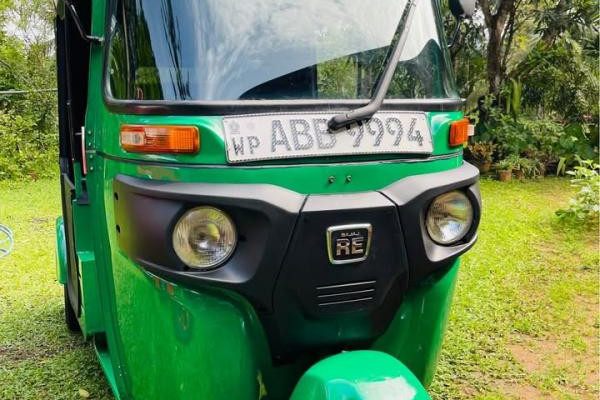 BAJAJ 2015 4 STROKE
