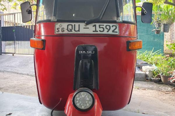 BAJAJ 2009 4 STROKE