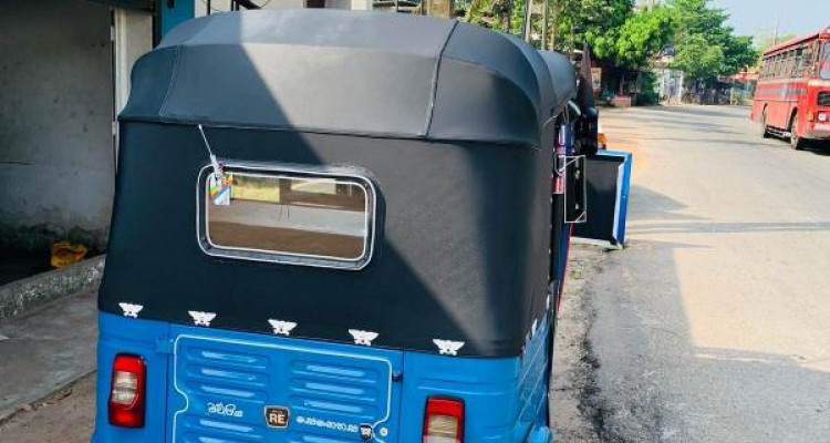 BAJAJ 2015 4 STROKE