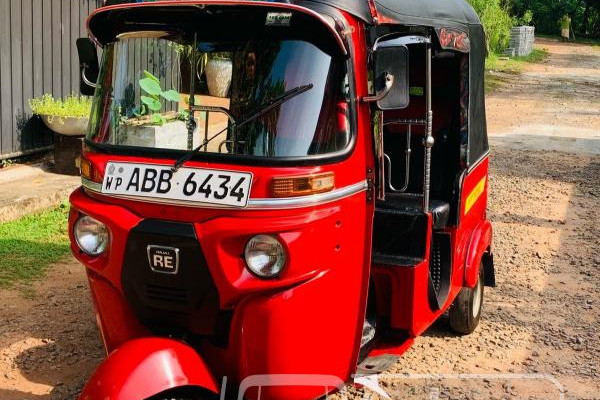 BAJAJ 2015 4 STROKE