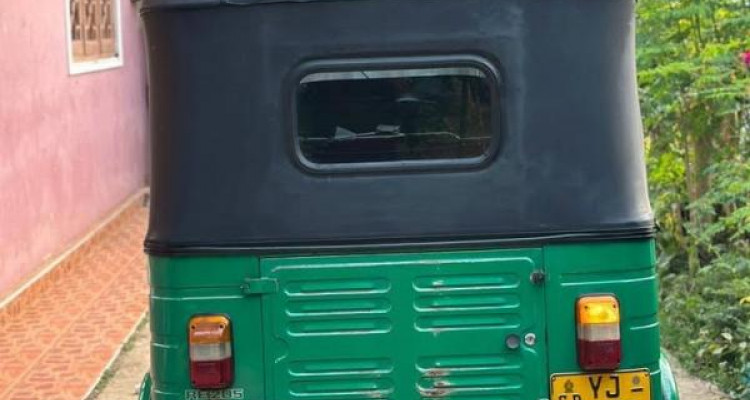 BAJAJ 2011 4 STROKE