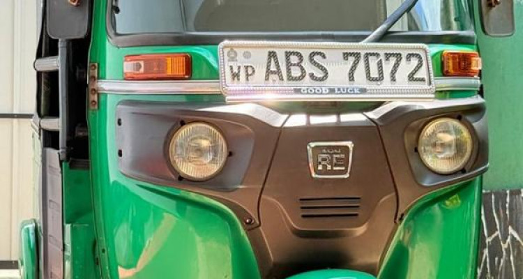 BAJAJ 2018 4 STROKE