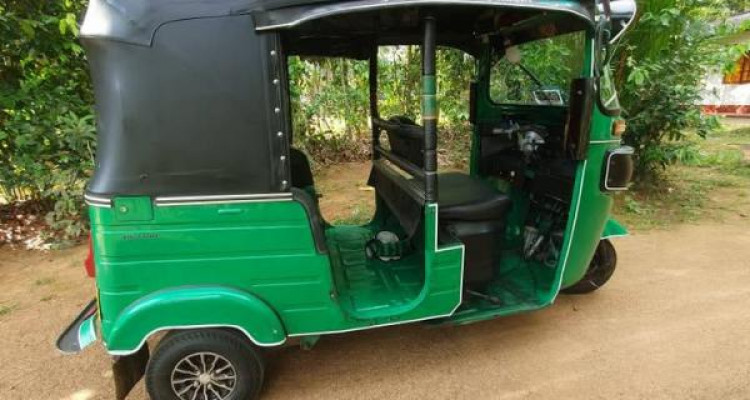 BAJAJ 2014 4 STROKE