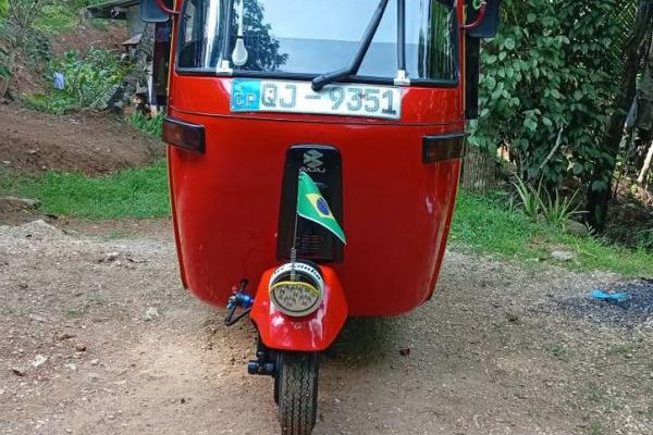 BAJAJ 2007 4 STROKE