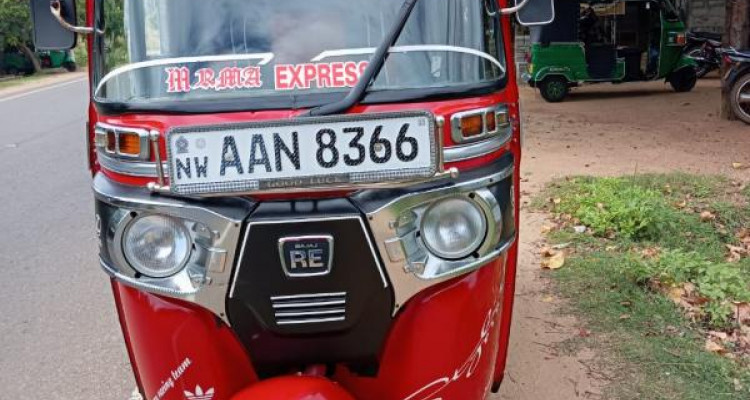 BAJAJ 4 STROKE 2015