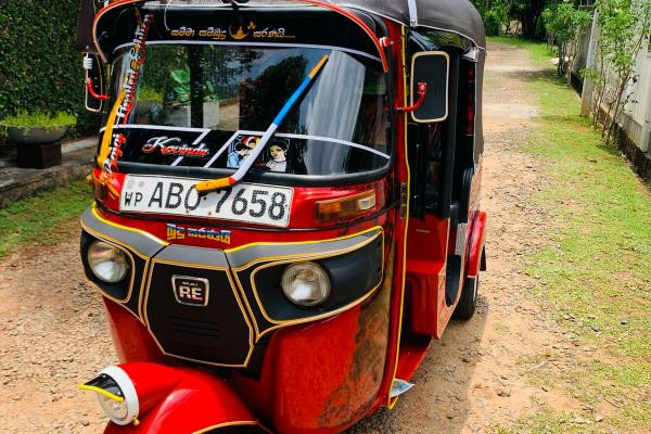 BAJAJ 2016 4 STROKE