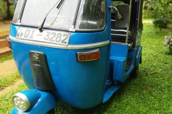 BAJAJ 2006 4 STROKE