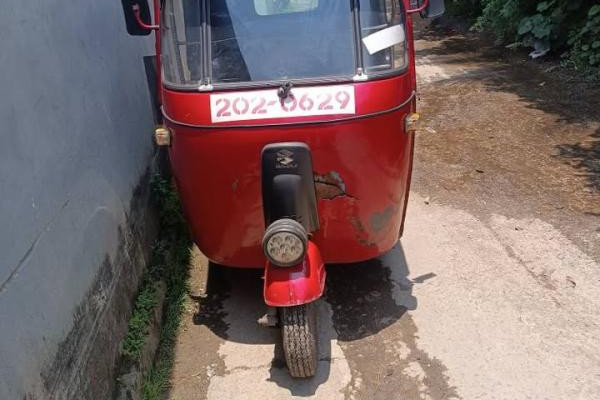 BAJAJ 1995 2 STROKE