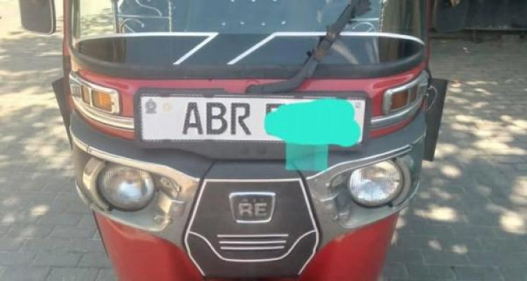 BAJAJ 2018 4 STROKE