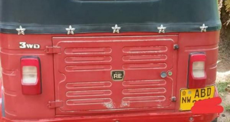 BAJAJ 2015 4 STROKE
