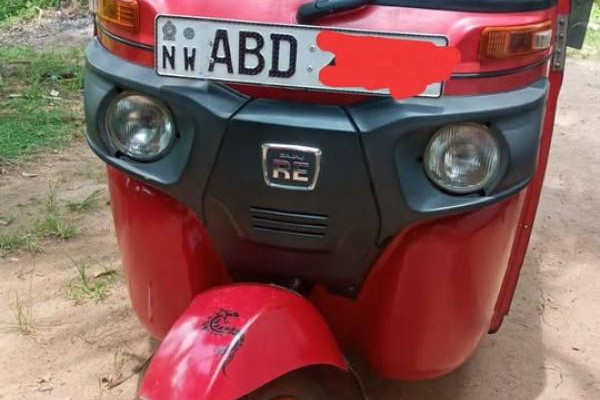 BAJAJ 2015 4 STROKE