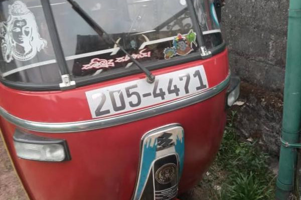 BAJAJ 1999 2 STROKE