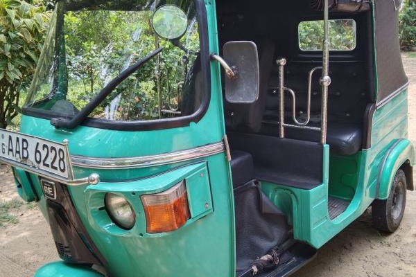 BAJAJ 2012 4 STROKE