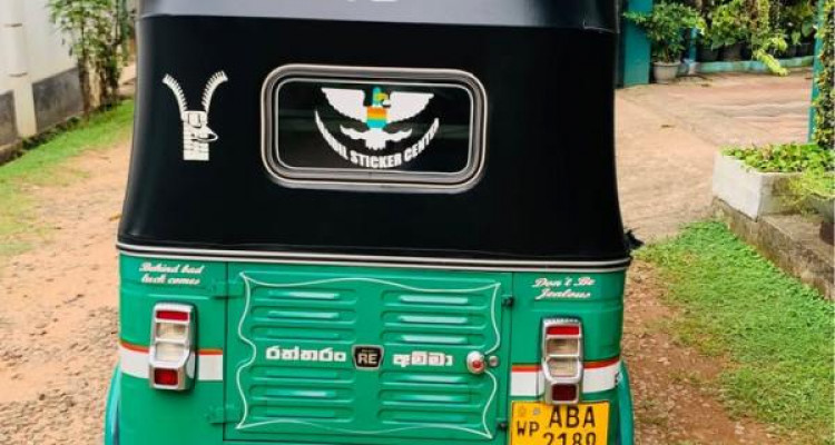 BAJAJ 2015 4 STROKE