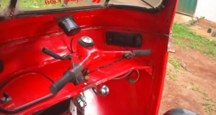 BAJAJ 1998 2 STROKE