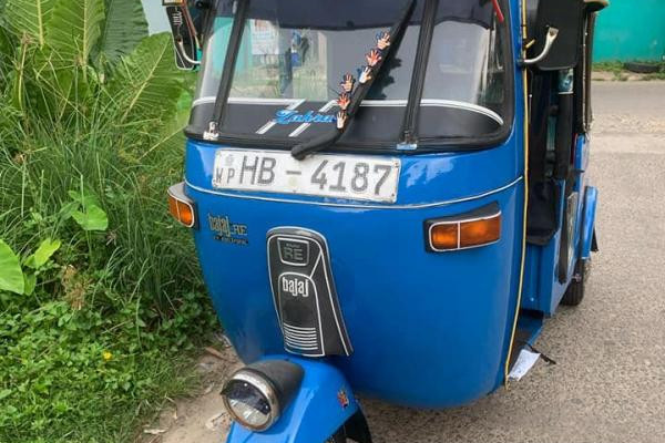 BAJAJ 2003 2 STROKE
