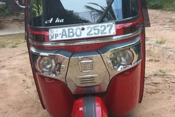 BAJAJ 2016 4 STROKE