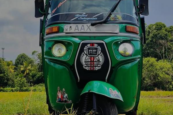 BAJAJ 2015 4 STROKE