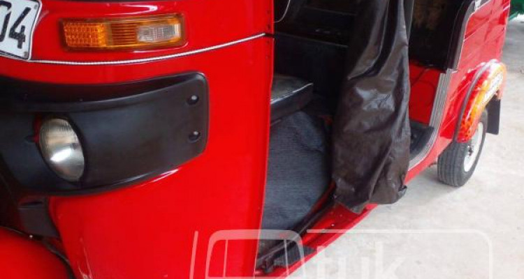 BAJAJ 2015 4 STROKE