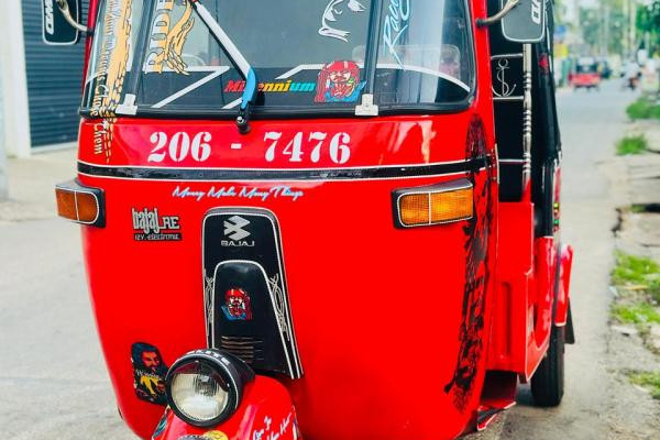BAJAJ 1999 2 STROKE