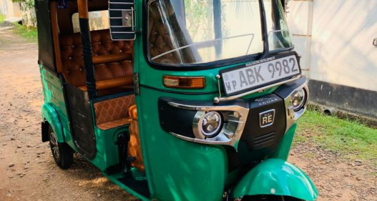 BAJAJ 2016 4 STROKE