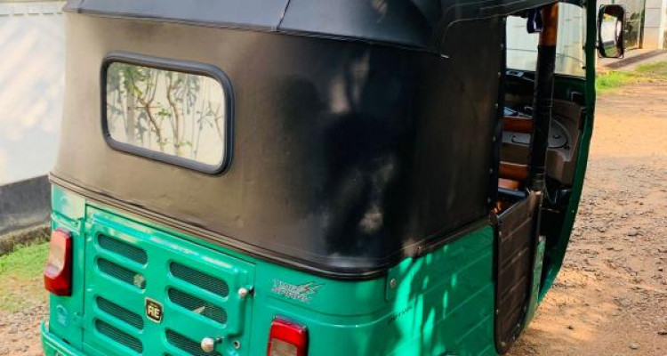 BAJAJ 2016 4 STROKE
