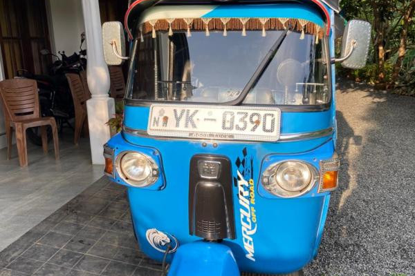 BAJAJ 2011 4 STROKE
