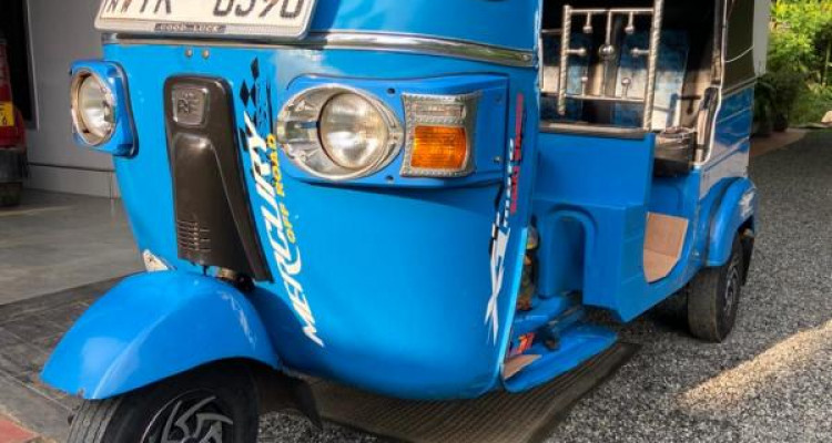 BAJAJ 2011 4 STROKE
