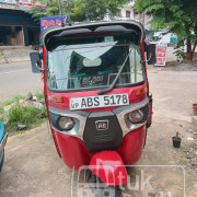 BAJAJ 2018 4 STROKE