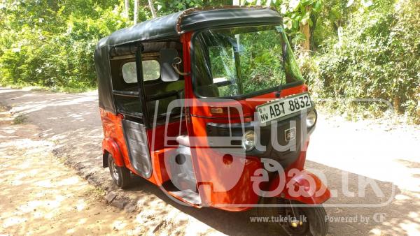 BAJAJ 2019 4 STROKE