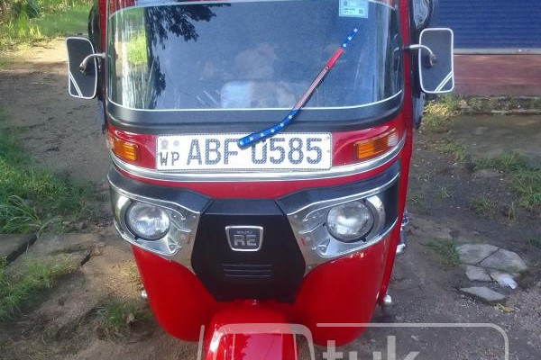 BAJAJ 2015 4 STROKE