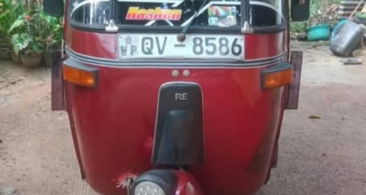 BAJAJ 2009 4 STROKE