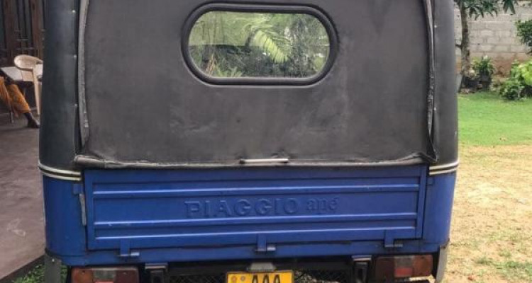PIAGGIO 2012 APE