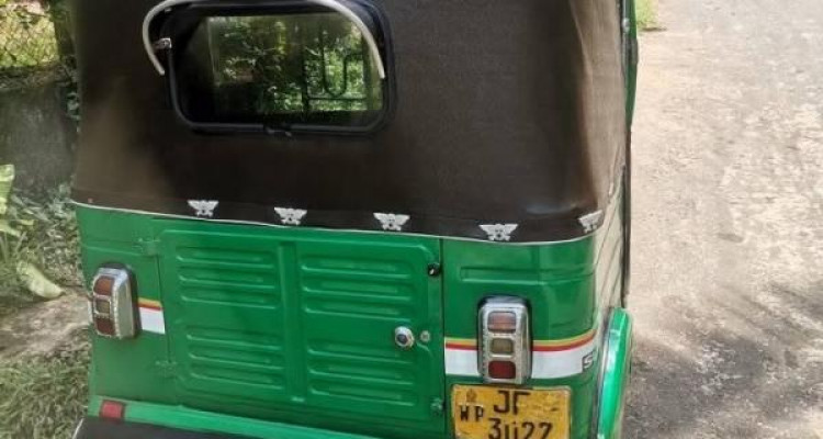 BAJAJ 2004 2 STROKE