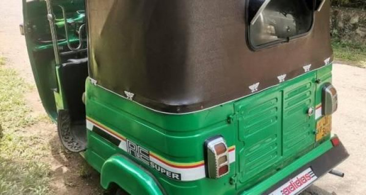 BAJAJ 2004 2 STROKE