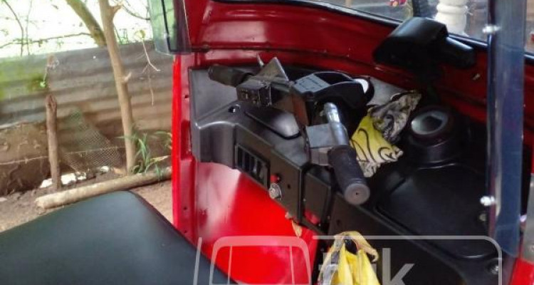 BAJAJ 2011 4 STROKE