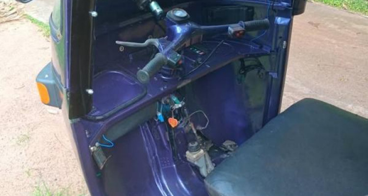 BAJAJ 2006 2 STROKE