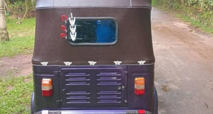 BAJAJ 2006 2 STROKE