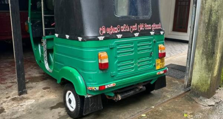 BAJAJ 2012 4 STROKE