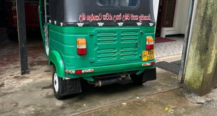 BAJAJ 2012 4 STROKE
