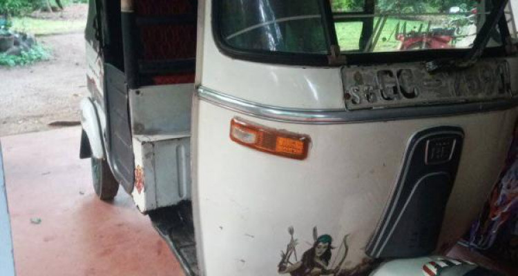 BAJAJ 2000 2 STROKE