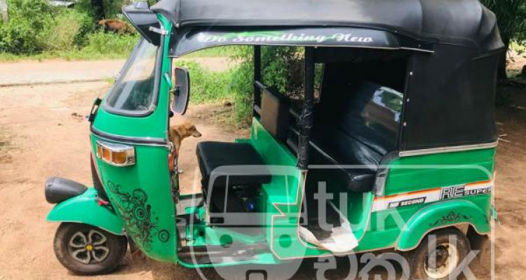 BAJAJ 2009 4 STROKE